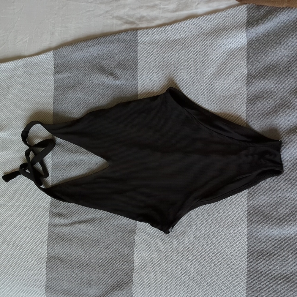 Aerie plunge one piece, size s